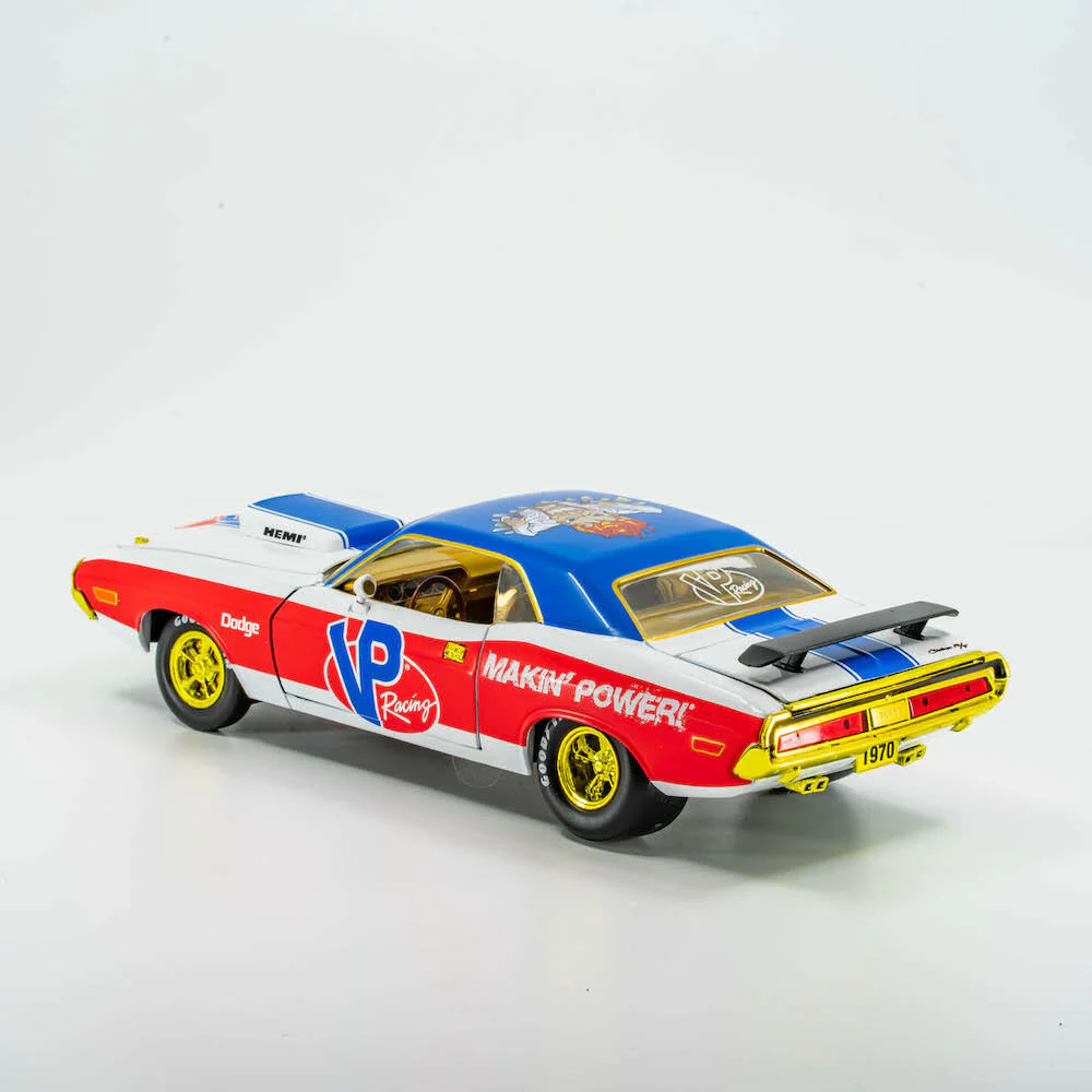 VP Racing 1970 Dodge Challenger Diecast— R/T HEMI 1:24 Scale - Image 10