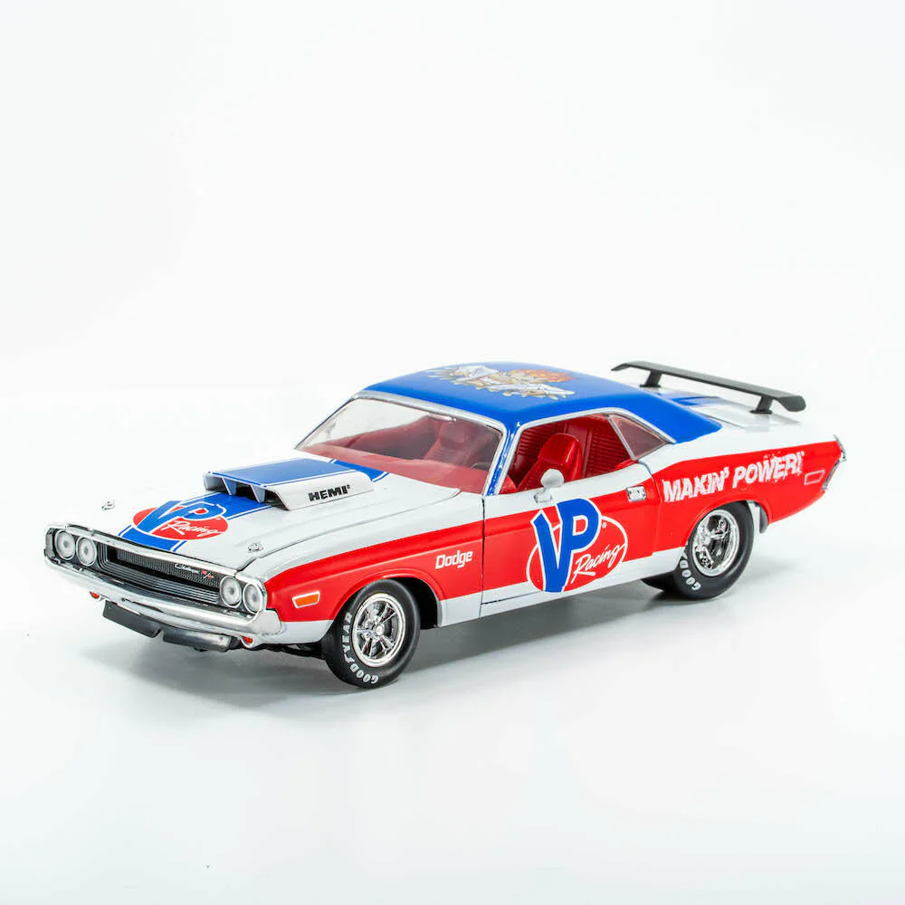VP Racing 1970 Dodge Challenger Diecast— R/T HEMI 1:24 Scale - Image 14