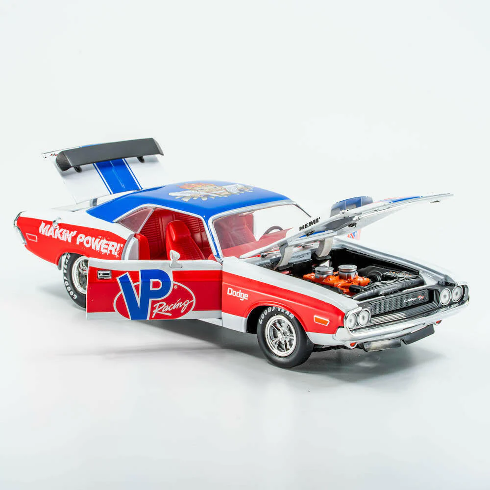 VP Racing 1970 Dodge Challenger Diecast— R/T HEMI 1:24 Scale - Image 18