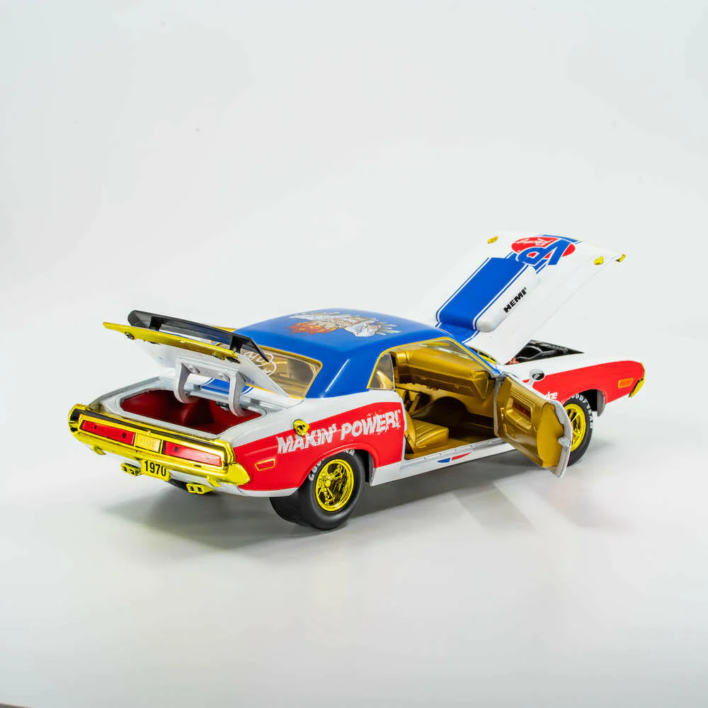 VP Racing 1970 Dodge Challenger Diecast— R/T HEMI 1:24 Scale - Image 4